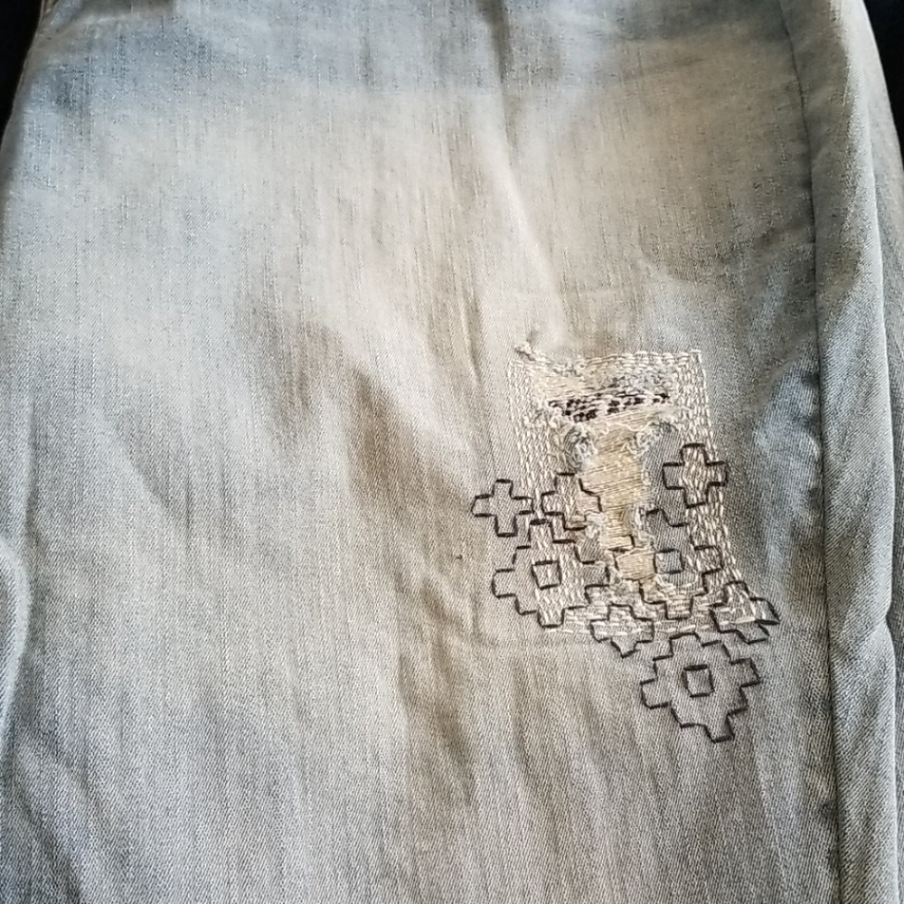 Jeans - Picture 2 of 3